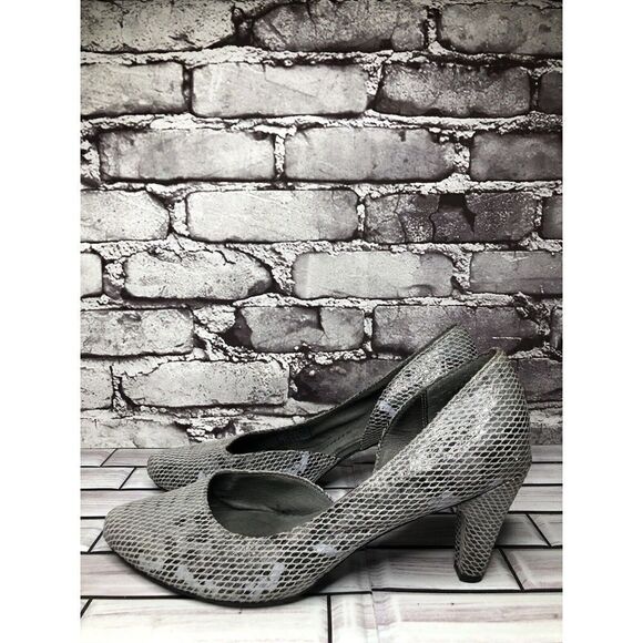 Tsubo Gray Leather Slip On Pump Snake Skin Pump Heels Women Sz 8.5US/39.5EU - Picture 1 of 16